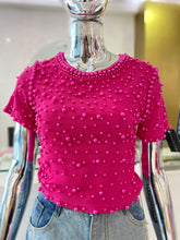 Cargar imagen en el visor de la galería, Blusa Perlas Fucsia
