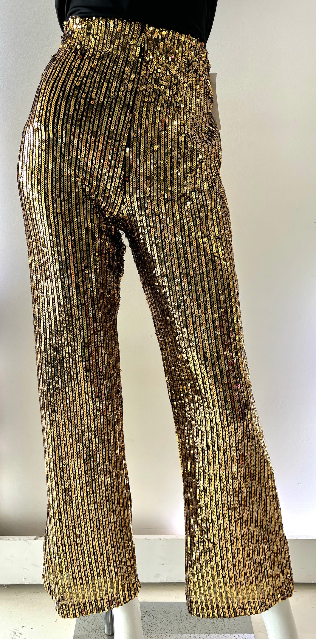 Pantalón dorado